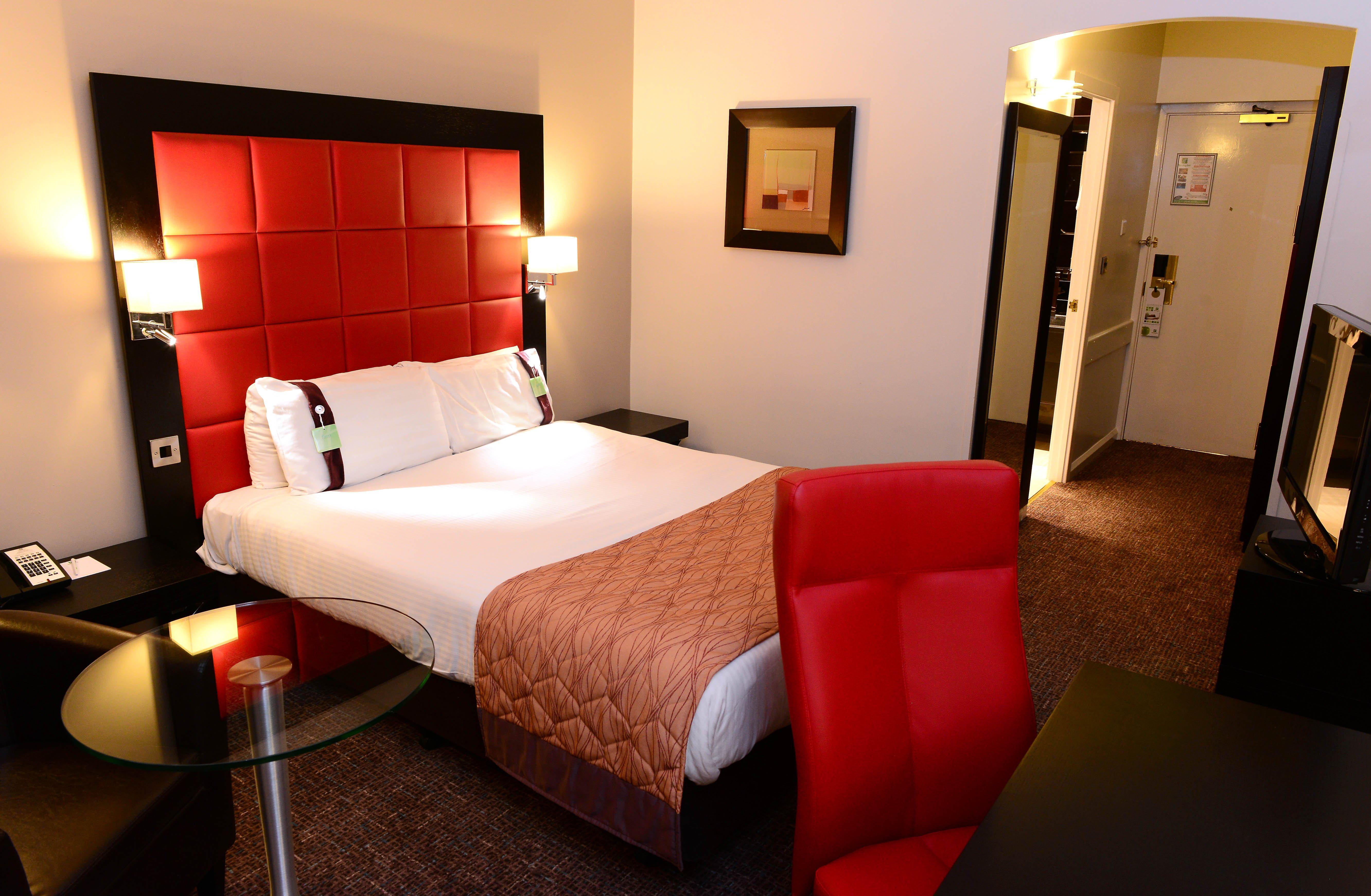 Holiday Inn Telford Ironbridge, An Ihg Hotel Buitenkant foto